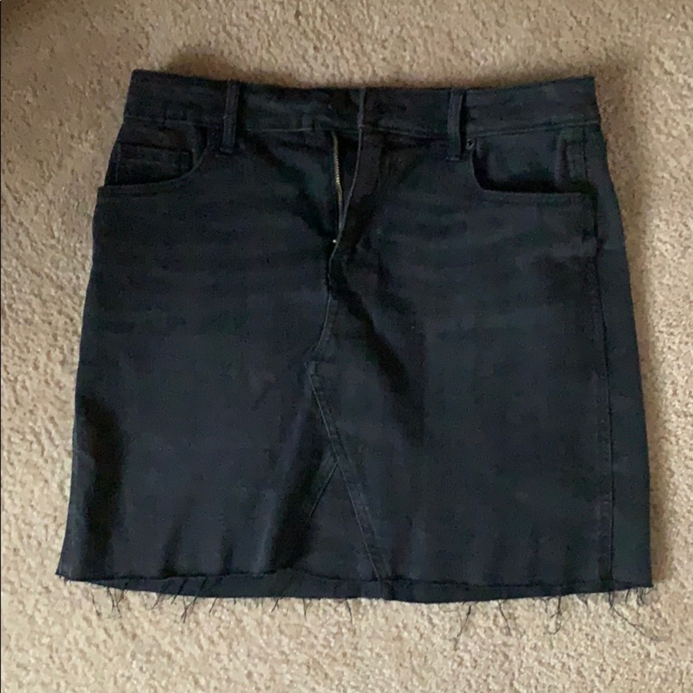 BLACK JEAN MINI SKIRT